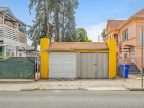 2737 12th Avenue, Oakland CA 94606