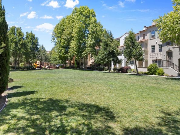 211 Okeefe Way, Mountain View CA 94041
