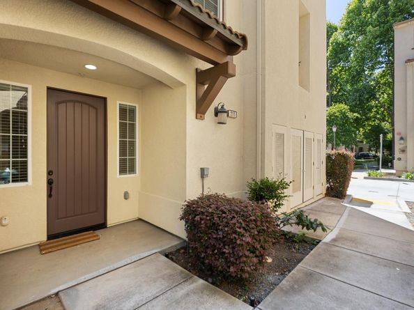 211 Okeefe Way, Mountain View CA 94041