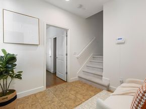 211 Okeefe Way, Mountain View CA 94041