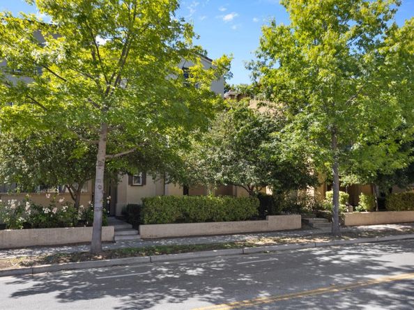 211 Okeefe Way, Mountain View CA 94041