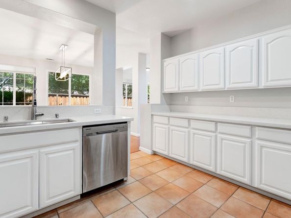 7445 Brigadoon Way, Dublin CA 94568