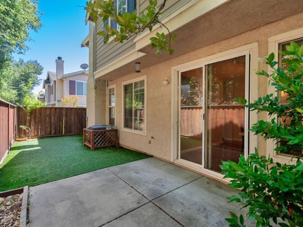 7445 Brigadoon Way, Dublin CA 94568