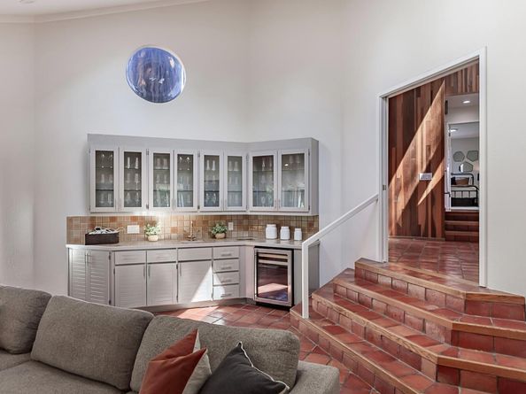 1231 Gronwall Lane, Los Altos CA 94024