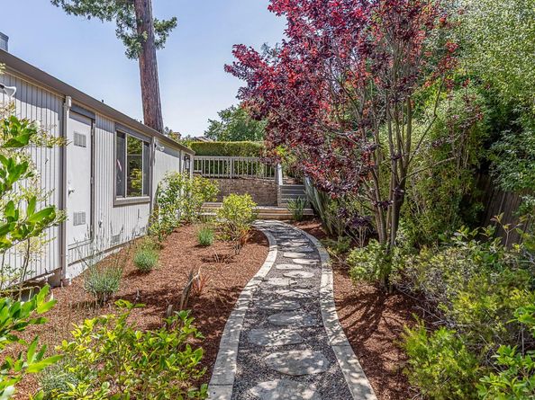 1231 Gronwall Lane, Los Altos CA 94024