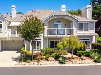 7792 Prestwick Circle