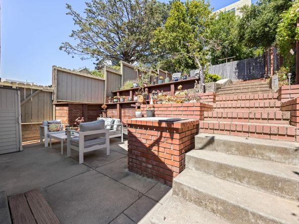 129 Alvarado Street, Brisbane CA 94005