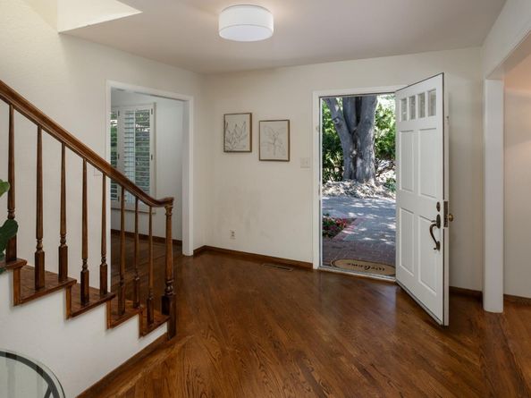 1011 Via Del Pozo, Los Altos CA 94022