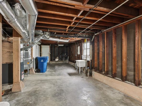 1360 S Mayfair Avenue, Daly City CA 94015