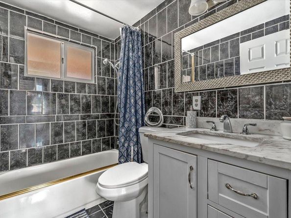 1877 Darwin Way, San Jose CA 95122