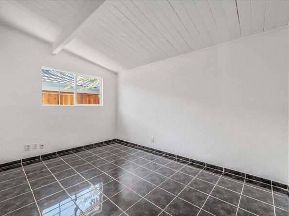 1877 Darwin Way, San Jose CA 95122