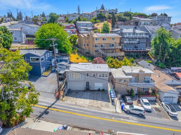 2084 167th Avenue, San Leandro CA 94578