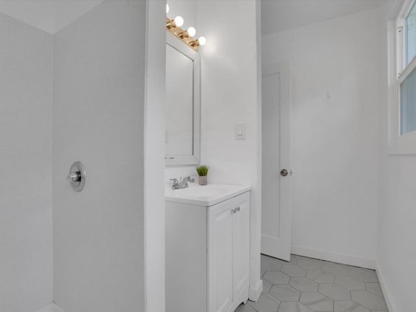 2084 167th Avenue, San Leandro CA 94578