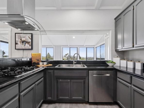 560 California Way, Woodside CA 94062