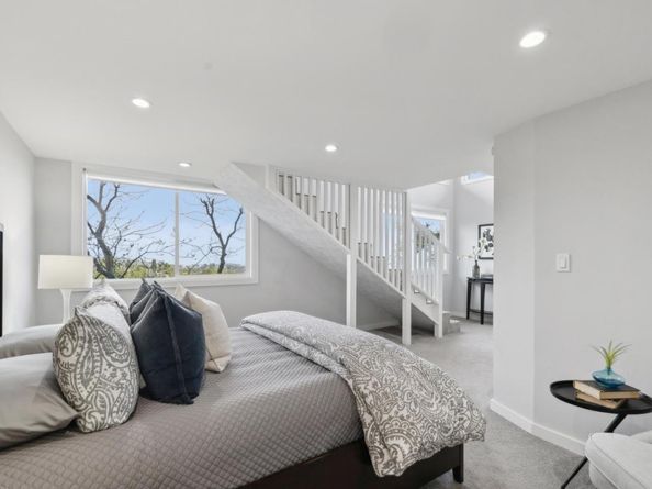 560 California Way, Woodside CA 94062
