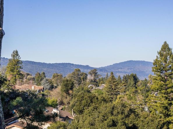 560 California Way, Woodside CA 94062