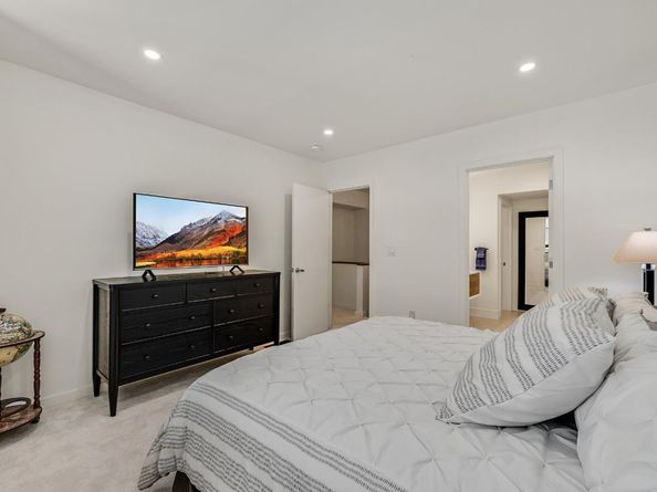 333 Santana Row 224, San Jose CA 95128