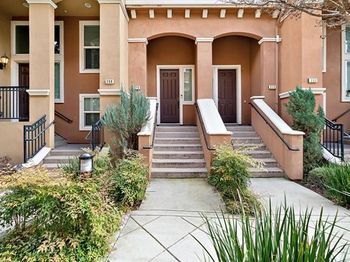 276 Currlin Circle