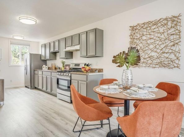 1174 Goettingen Street, San Francisco CA 94134