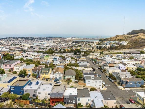 1174 Goettingen Street, San Francisco CA 94134
