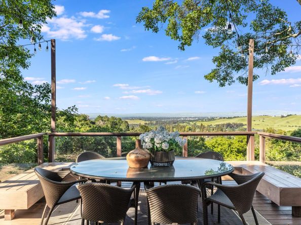 138 Bolivar Lane, Portola Valley CA 94028