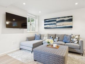 957 University Drive, Menlo Park CA 94025