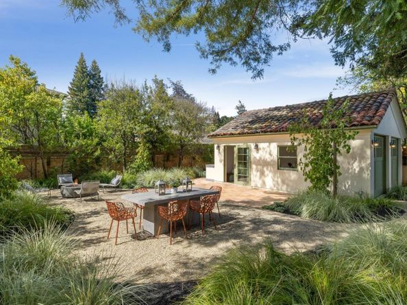 957 University Drive, Menlo Park CA 94025