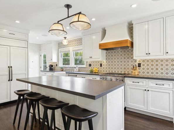 957 University Drive, Menlo Park CA 94025
