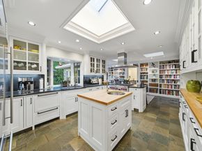 90 Melrose Place, Redwood City CA 94062