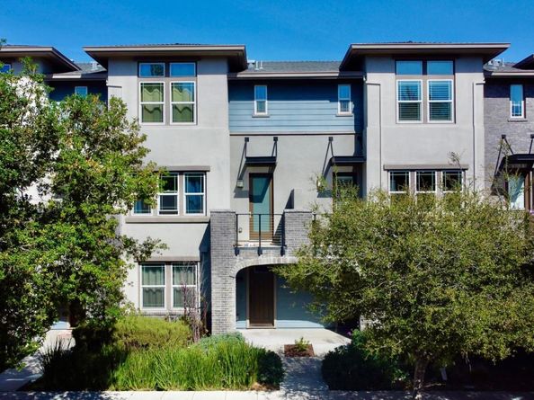 925 De Guigne Drive 4, Sunnyvale CA 94085