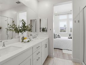 925 De Guigne Drive 4, Sunnyvale CA 94085