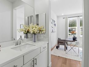 925 De Guigne Drive 4, Sunnyvale CA 94085