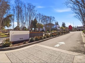 925 De Guigne Drive 4, Sunnyvale CA 94085