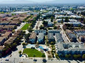 925 De Guigne Drive 4, Sunnyvale CA 94085