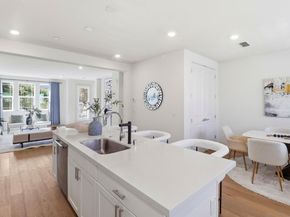 925 De Guigne Drive 4, Sunnyvale CA 94085