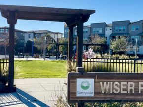 925 De Guigne Drive 4, Sunnyvale CA 94085