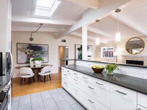 60 Lorelei Lane, Menlo Park CA 94025