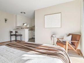 1458 Hudson Street 207, Redwood City CA 94061