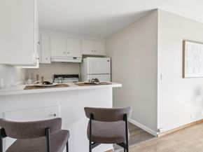 1458 Hudson Street 207, Redwood City CA 94061