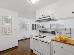 13910 Ravenwood Drive, Saratoga CA 95070