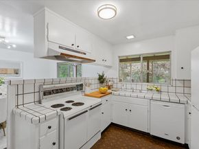 13910 Ravenwood Drive, Saratoga CA 95070