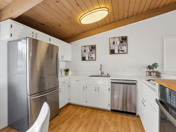 3839 Ross Road, Palo Alto CA 94303