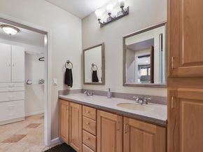 1050 Yosemite Dr, Pacifica CA 94044