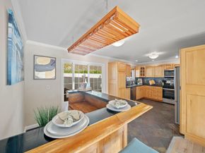 1050 Yosemite Dr, Pacifica CA 94044