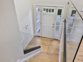 1050 Yosemite Dr, Pacifica CA 94044