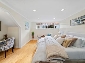 1050 Yosemite Dr, Pacifica CA 94044