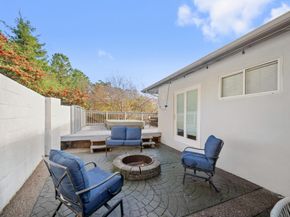 1050 Yosemite Dr, Pacifica CA 94044