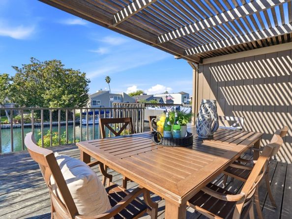 1190 Flying Fish Street, Foster City CA 94404