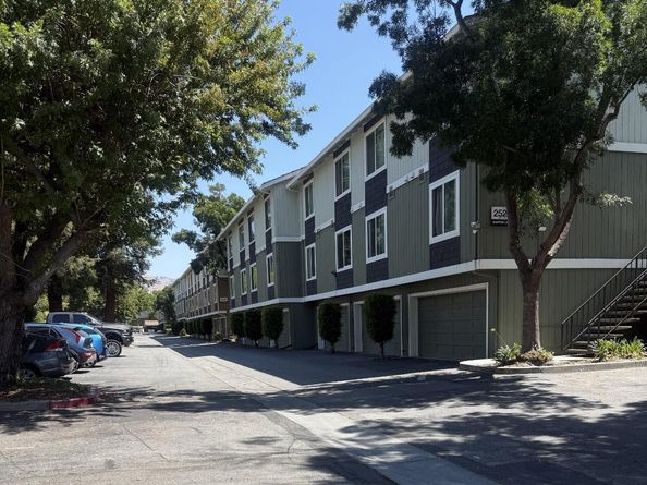 2599 Easton Lane 109, San Jose CA 95133