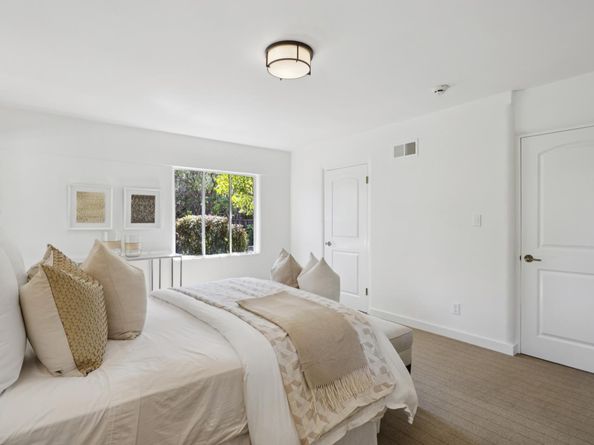 105 Reservoir Road, Atherton CA 94027